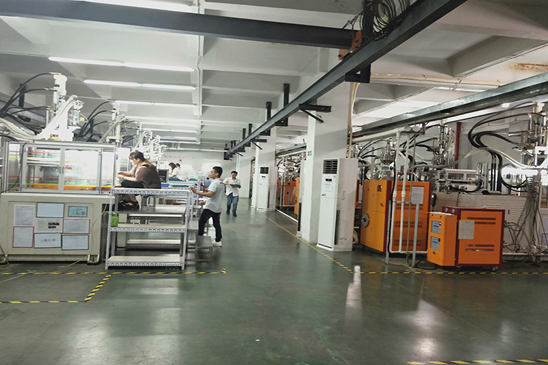 自動(dòng)化立式注塑機(jī)